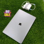 MacBook Pro 2019 15 inch Retina display 2880x1800